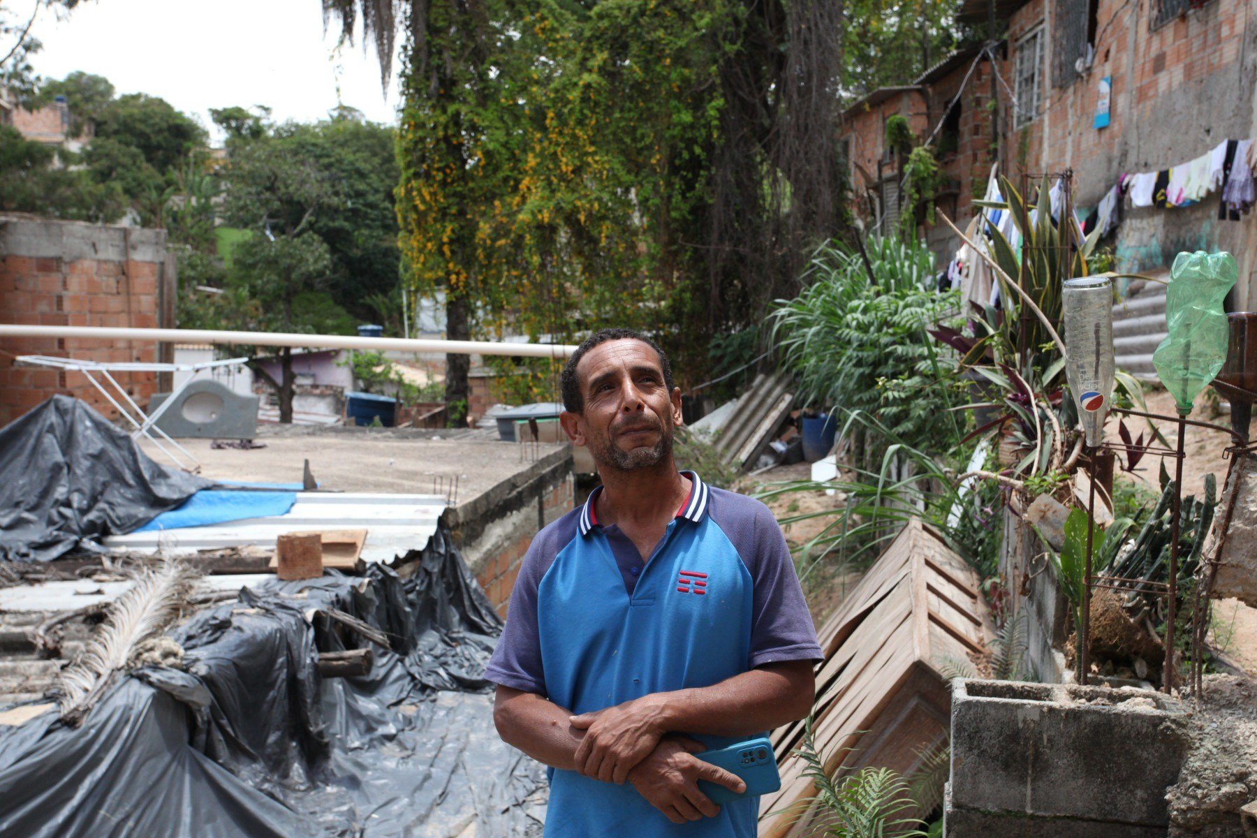 O IBGE considera áreas de risco aquelas sujeitas a ação de fenômenos e eventos naturais ou humanamente induzidos que podem ameaçar a integridade física, material e humana daqueles que habitam essas áreas.-Edésio Ferreira/EM/D.A Press