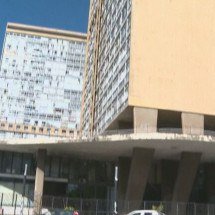 Represália sem violência: Moradora revoltada paga condomínio com 1.663 moedas - Reprodução TV Globo