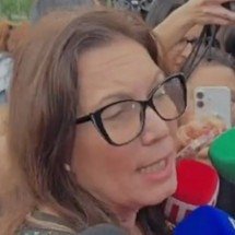  Bia Kicis é atrapalhada por fogos de artifício: "Tem gente pra tudo mesmo" - REDE SOCIAIS/REPRODUÇÃO