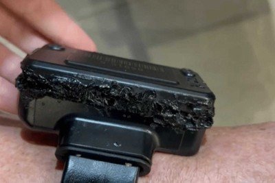 Bolsonaro admitiu aos investigadores que tentou violar a tornozeleira eletrônica com um ferro de solda na madrugada deste sábado (22/11) -  (crédito: Reprodução)