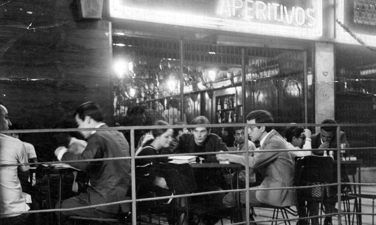 Fundada em 1962 por italianos no Edif&iacute;cio Maletta, a Cantina do Lucas era um ref&uacute;gio de intelectuais, jornalistas e artistas