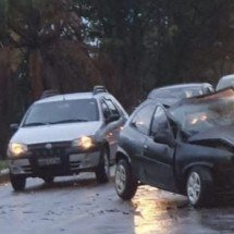 MG: acidente envolvendo dois carros deixa cinco feridos e um morto - Divulgação
