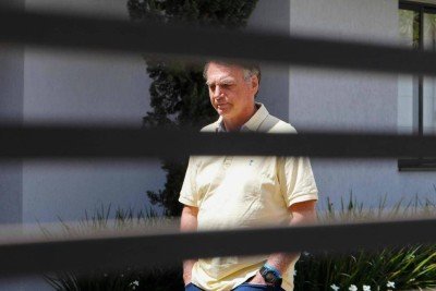 O ex-presidente Jair Bolsonaro (PL) em casa, em novembro, onde cumpria prisão domiciliar  -  (crédito: Sérgio Lima - 21.nov.25/AFP)