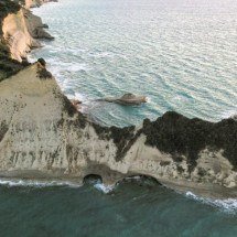 Gigantes e imponentes falésias pelo mundo - freepik wirestock