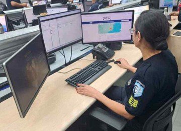 A PBH lançou aplicativo que permite que vítimas de violência doméstica acionem a Cabine Lilás do COP -  (crédito: Bruno Nogueira/PBH/Divulgação)