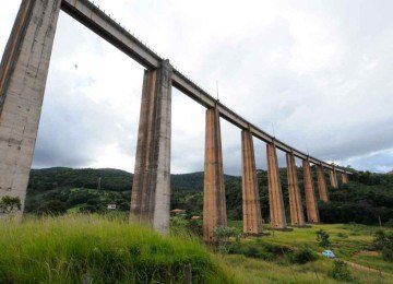 Ajustar os investimentos em infraestrutura para baixo implicará, basicamente, reduzir correspondentemente nossa capacidade de fazer a economia crescer
 -  (crédito: Beto Magalhaes/EM/D.A Press)