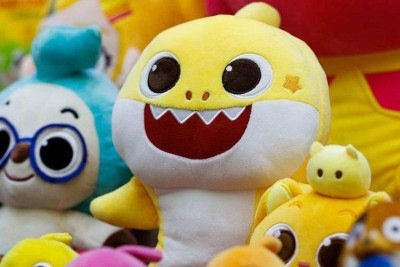 O CEO da Pinkfong, Kim Min-seok, participa da cerimônia de abertura de capital da empresa -  (crédito: Getty Images)