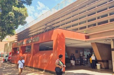 Munic&iacute;pios com popula&ccedil;&otilde;es pequenas, que n&atilde;o t&ecirc;m unidades de sa&uacute;de e dependem de hospitais localizados em cidades maiores, como o Jo&atilde;o XXIII, em Belo Horizonte, sentem menos os efeitos do programa Agora tem Especialista, lan&ccedil;ado pelo governo federal -  (crédito: Jair Amaral/Em/D.A Press)