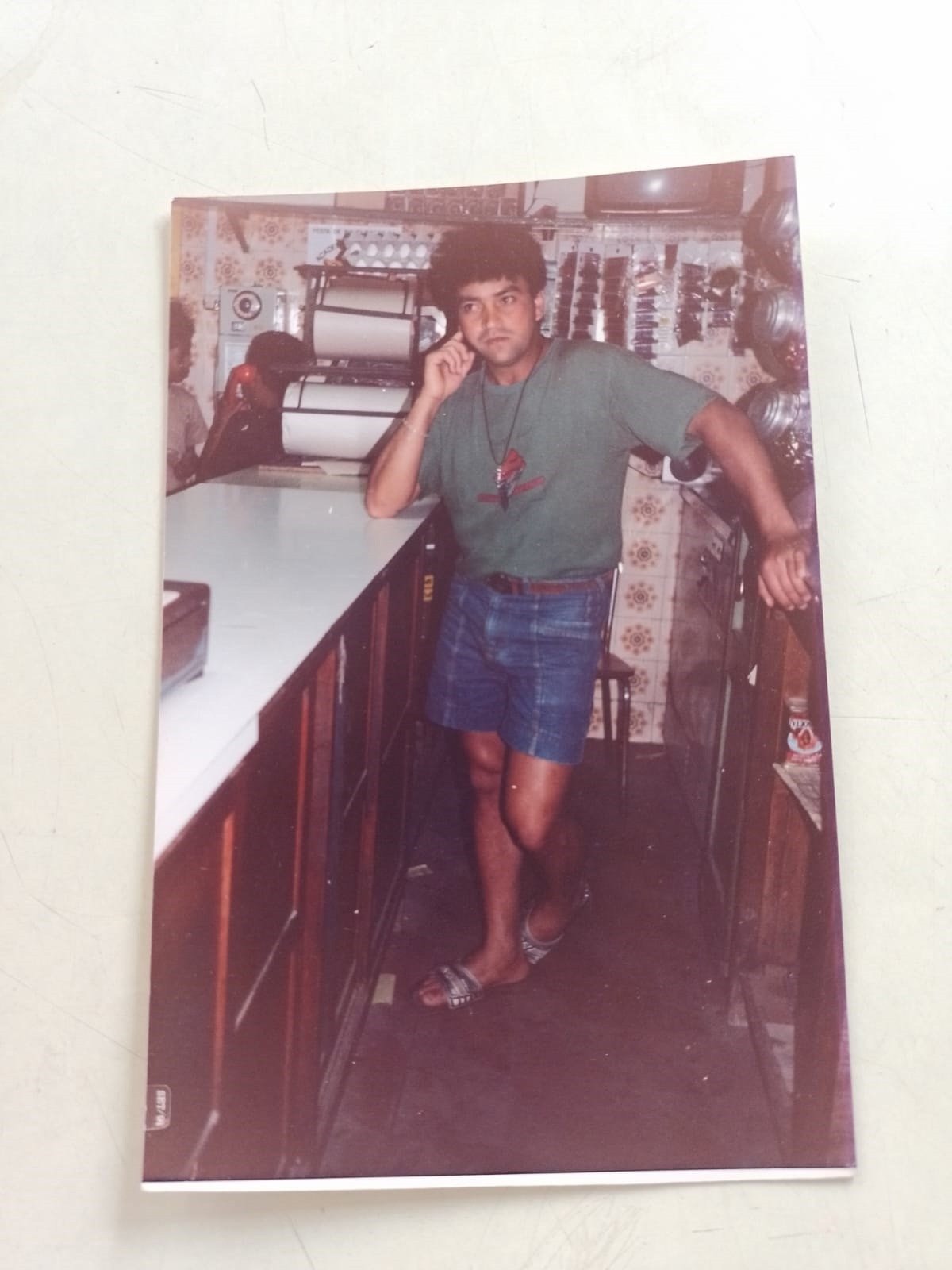 O atual dono do Bar e Leiteria Casa Branca trabalha l&aacute; desde 1986