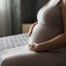 Como a periodontite na gravidez pode influenciar o risco de parto prematuro - Freepik