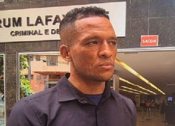 O gari Adilson e a motorista Eledias chegam ao Fórum para julgamento e falam do que mudou em suas vidas -  (crédito: Jair Amaral/EM/D. A. Press)