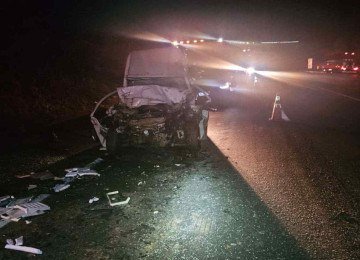 Motorista morre depois de batida contra traseira de carreta na BR-050, em Uberaba (MG) -  (crédito: Redes Sociais/Reprodução)