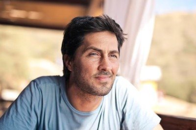 Muitos homens, ao atingirem essa fase da vida, percebem que não precisam mais provar nada a ninguém -  (crédito: Freepik)