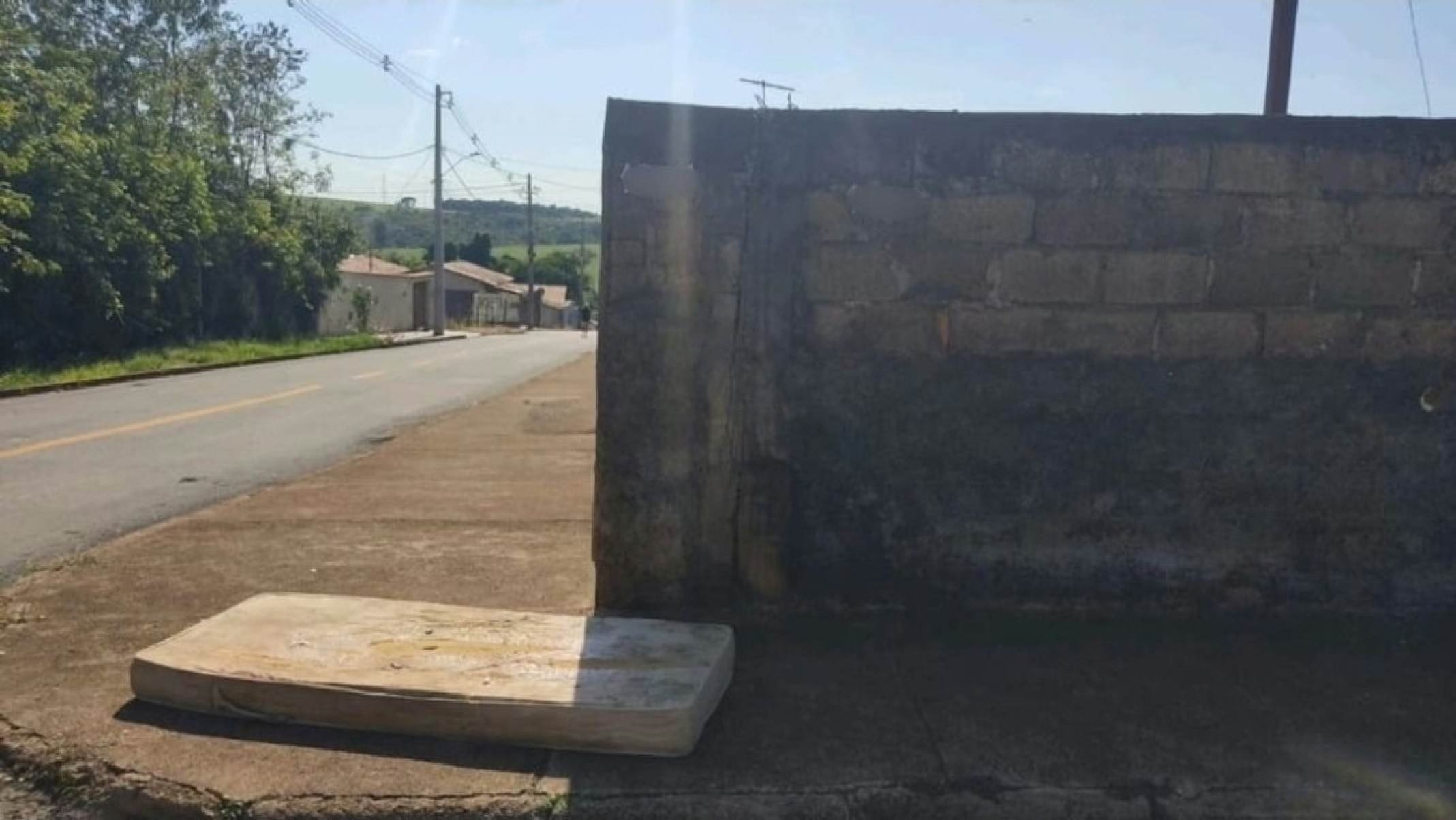 Mulher é deixada desacordada na rua após encontro em centro religioso - DivulgaÃ§Ã£o/PMMG