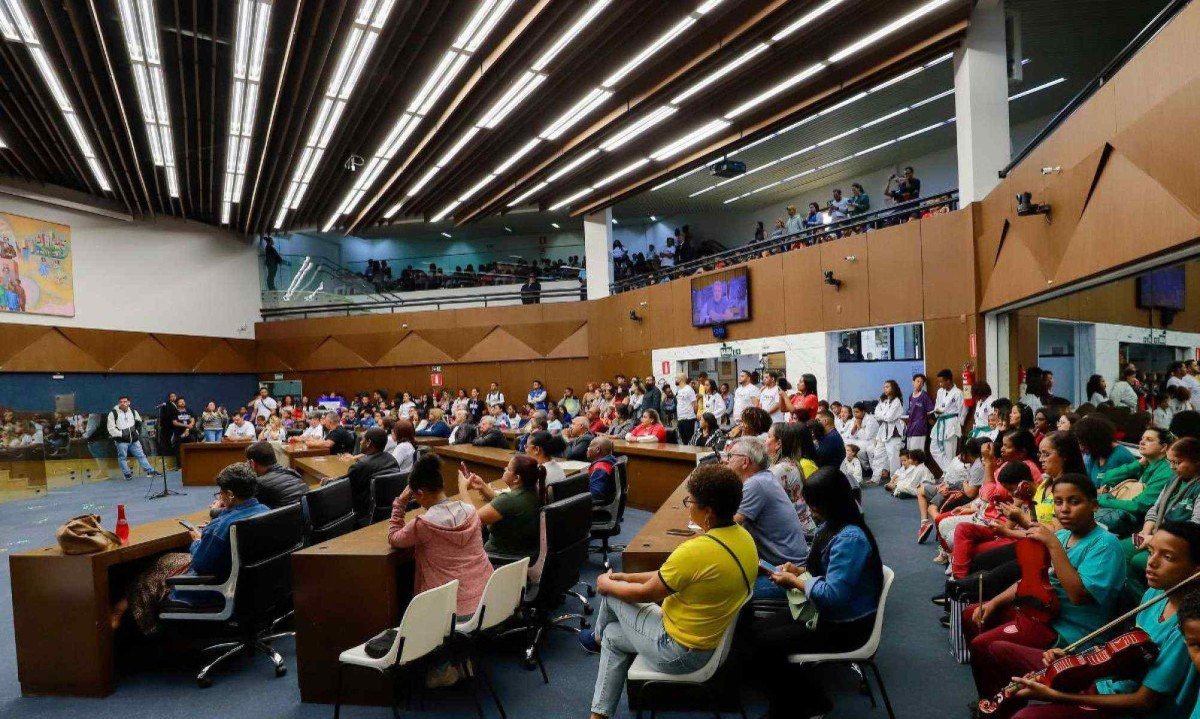 A Câmara de BH atua ao lado da população para transformar demandas em ações que impactam o dia a dia da cidade -  (crédito: Rafaella Ribeiro/CMBH)