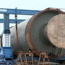 Escolta de carreta de 123 metros e 600 toneladas por BRs de Minas é adiada  - PMRv/Reprodução