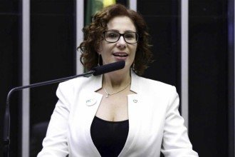 Justiça italiana diz que STF não foi imparcial sobre Zambelli e cita 'dupla função' de Moraes