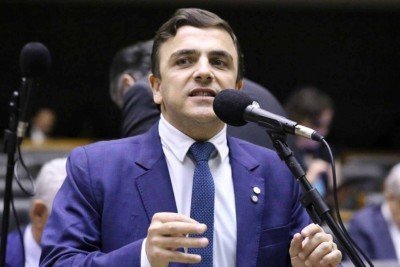 Relator do PL das big techs vai ao Japão para ouvir referência em regulação -  (crédito: Platobr Economia)