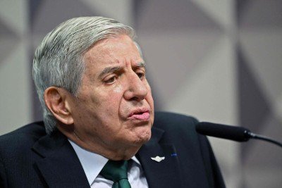 General Augusto Heleno está detido no Comando Militar do Planalto, em Brasília -  (crédito: EVARISTO SA / AFP)