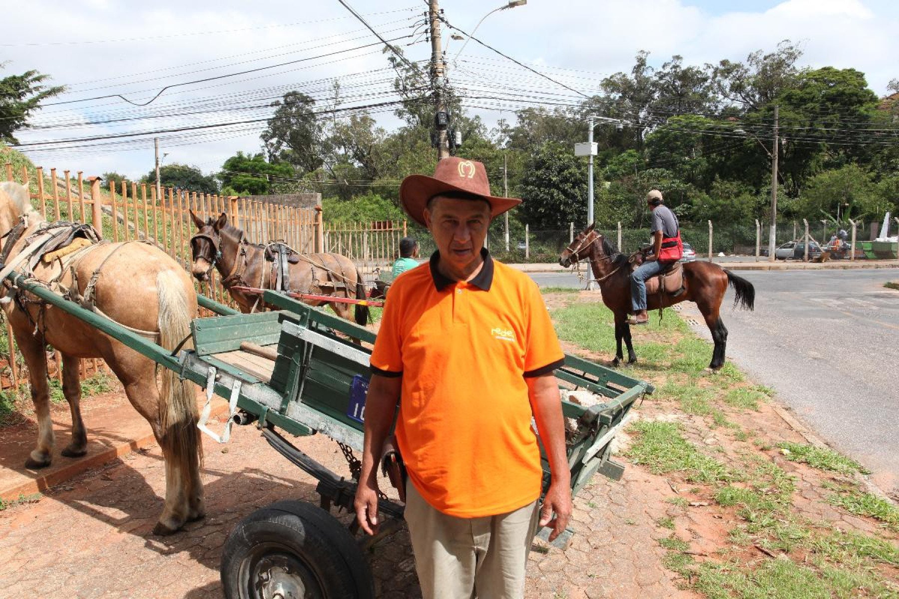 Na foto, o presidente da Associa&ccedil;&atilde;o dos Carroceiros, Sebastiao Alves Lima