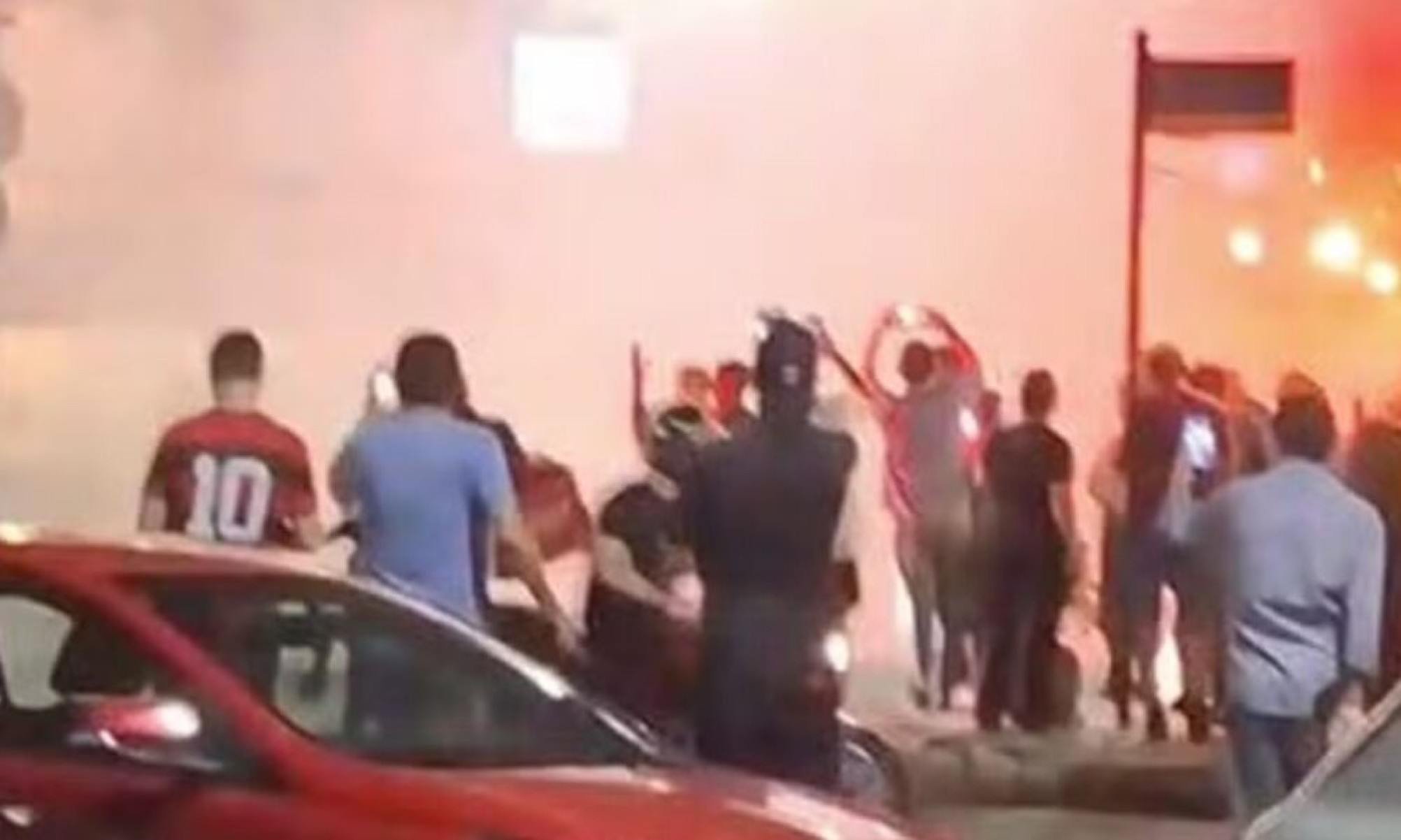 Vídeo: incêndio atinge restaurante visitado por Dua Lipa  - Tupi