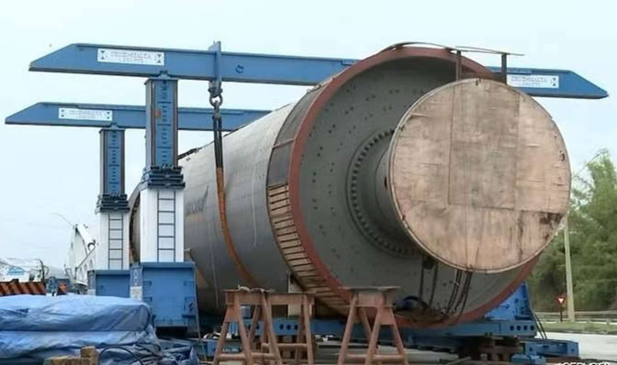 Escolta de carreta de 123m e 600t por BRs de Minas é adiada 