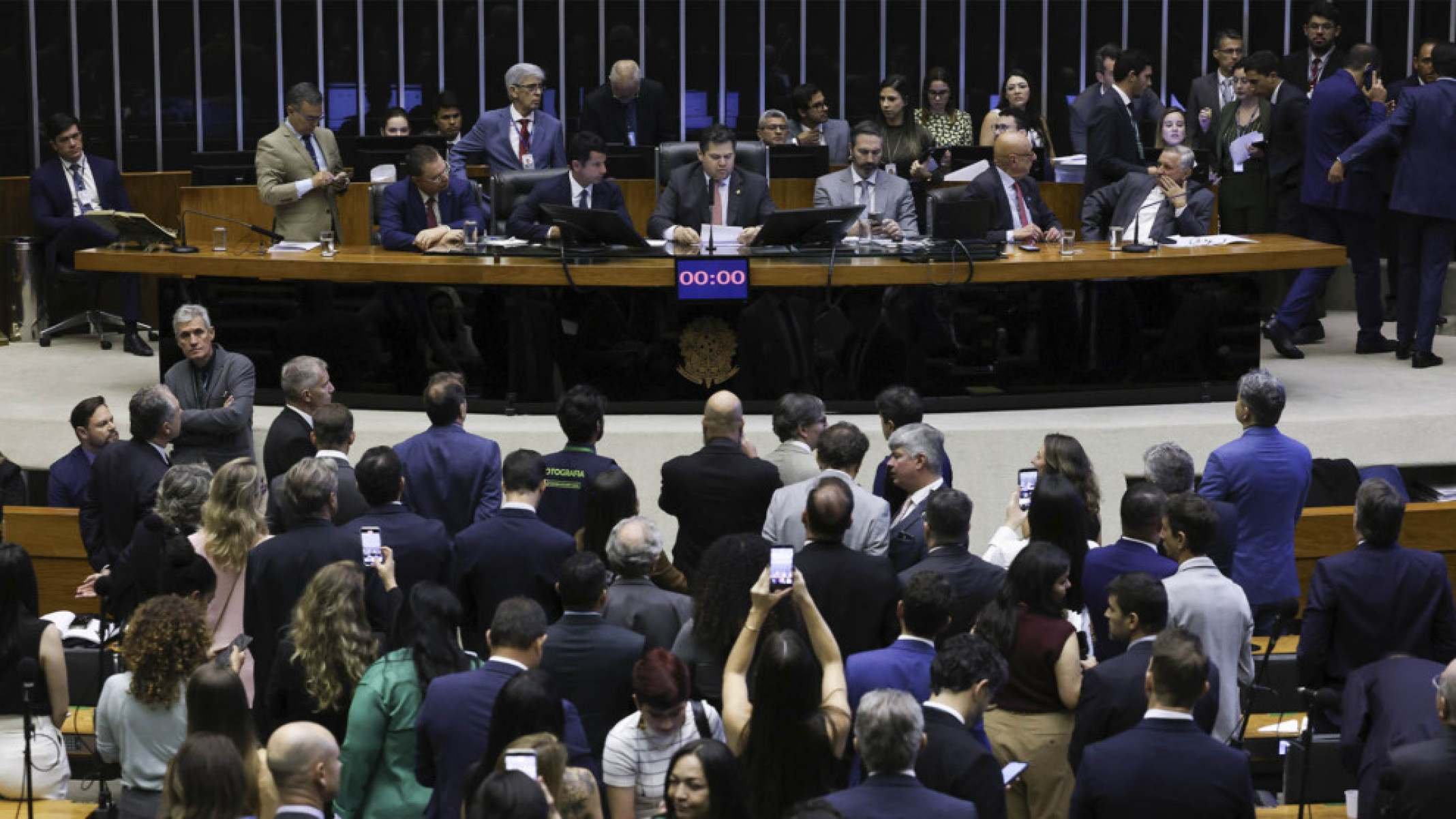 Governo fala em recorrer ao STF após derrubada de vetos do licenciamento ambiental