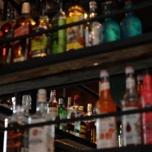 Sem metanol: plataforma lista bares confiáveis para consumir bebidas em MG  - Túlio Santos / EM/D.A Press 