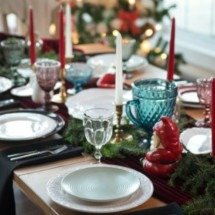 Veja dicas para montar a mesa de Natal perfeita para sua ceia - Freepik