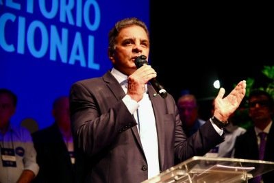 Aécio disse que o PSDB cometeu erros, 'o maior deles foi nunca ter defendido com a coragem necessária os avanços promovidos quando governamos o país' -  (crédito: Divulgação/PSDB)