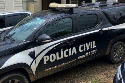 Polícia Civil cumpriu mandados de busca e apreensão nessa quarta-feira (26/11) e nesta quinta-feira (27/11), durante a operação Aposentadoria Segura -  (crédito: PCMG)