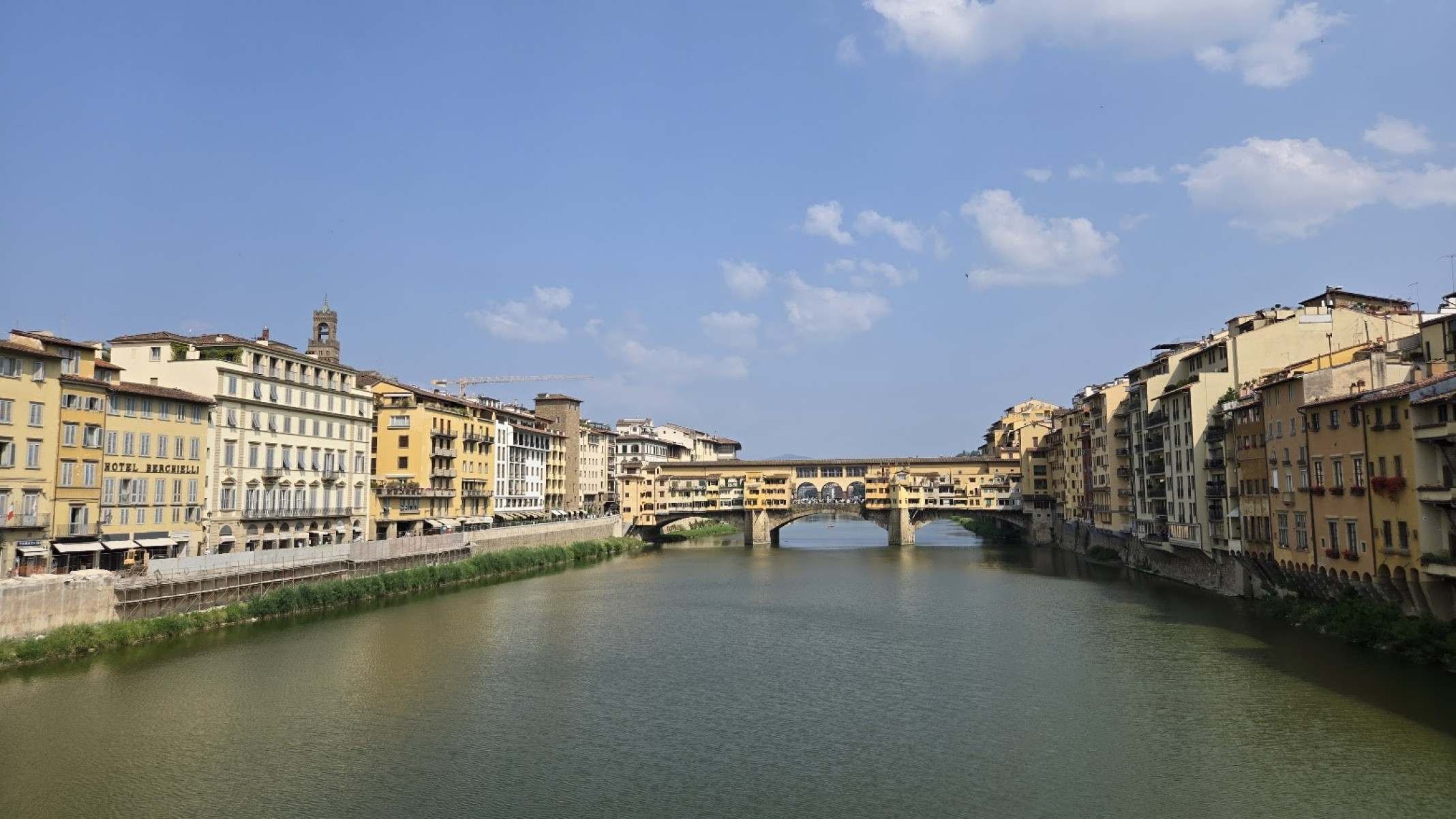 Constru&iacute;da em 1345, a Ponte Vecchio &eacute; a ponte de pedra mais antiga de Floren&ccedil;a 