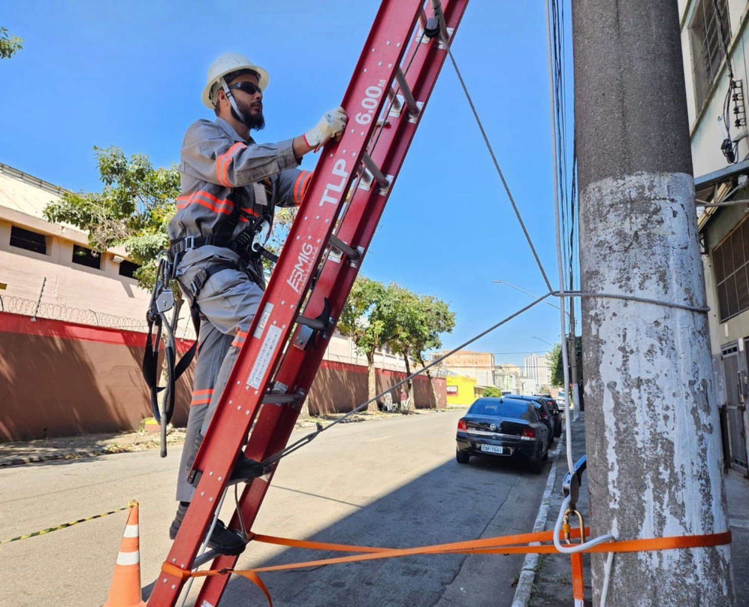 Empresa de telecomunicações abre dezenas de vagas em Minas Gerais - DINO
