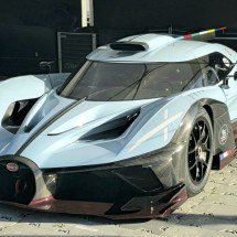 Pneus de supercarro duram apenas 60 km e custam uma fortuna - Wikimedia Commons/Calreyn88