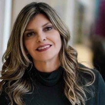 Carla Corsino lança álbum com serestas, toadas, danças e paisagens sonoras