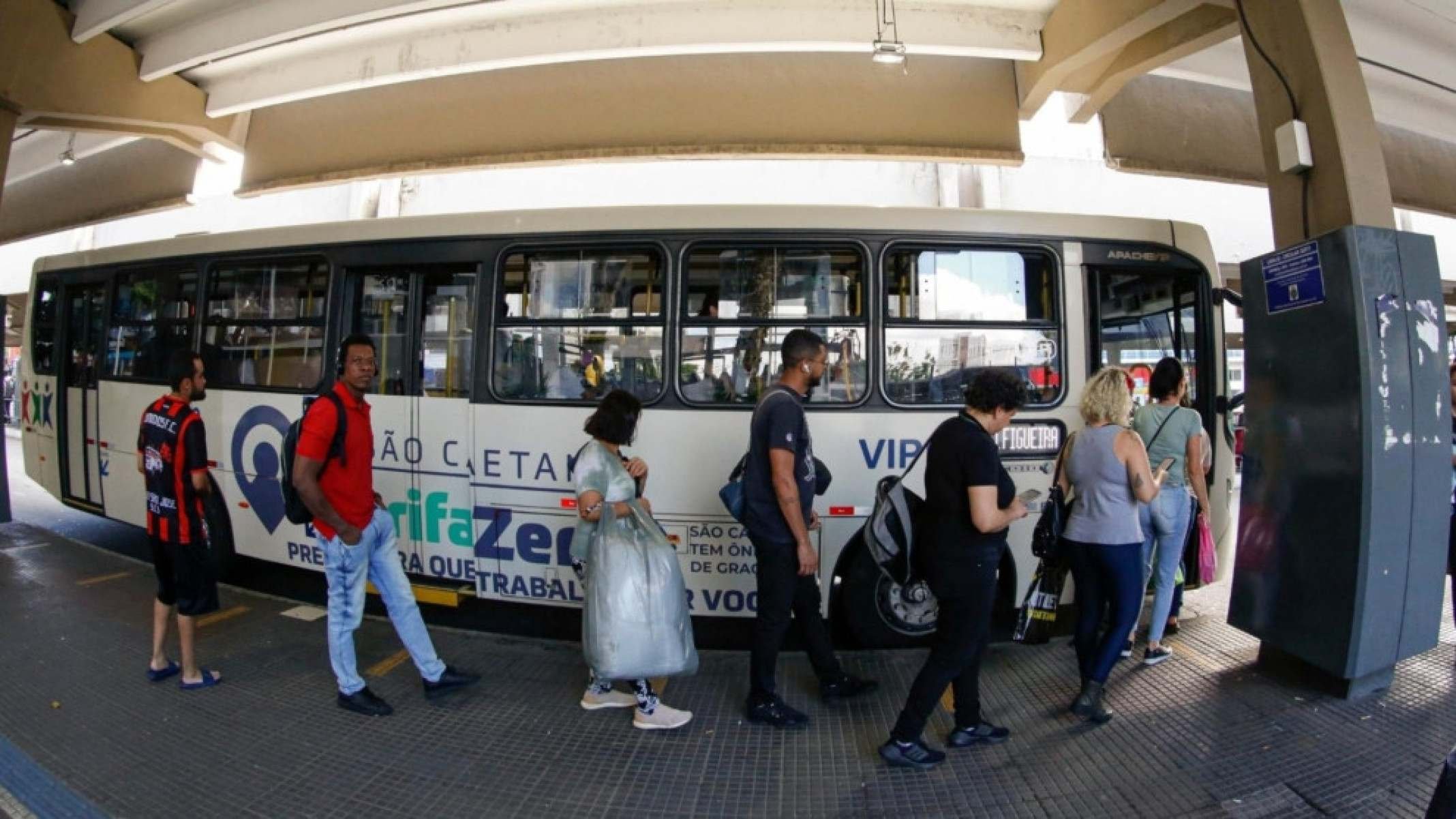 Lula vai receber estudo de tarifa zero de ônibus a um custo de R$ 80 bilhões