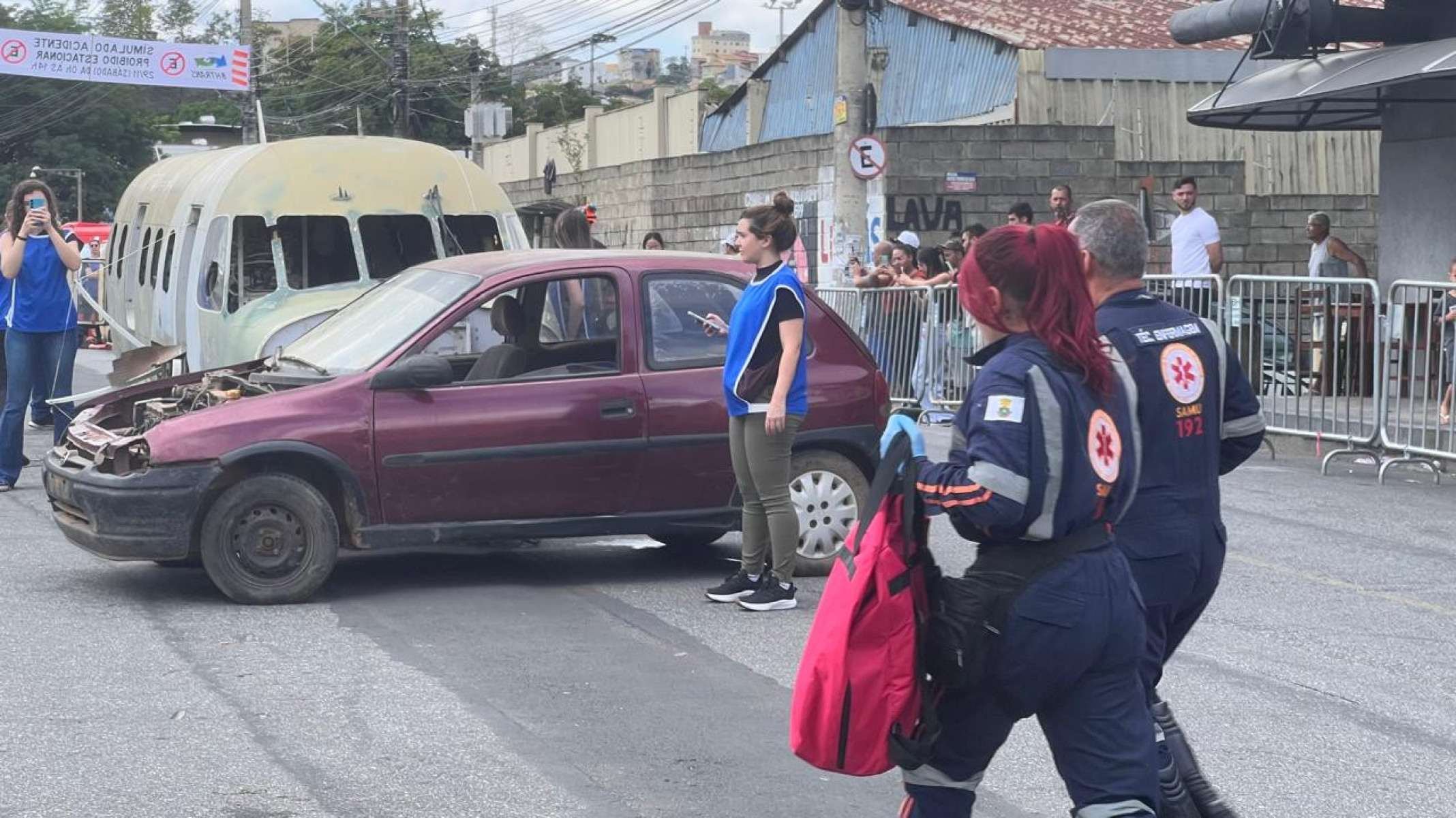 Simulação de queda de avião em BH testa tempo de resposta no atendimento
