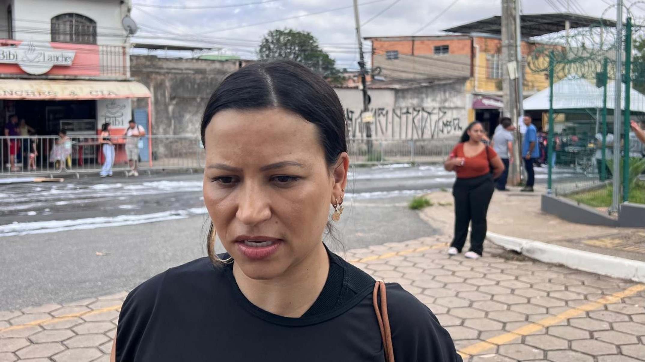 A professora de biomedicina da PUC Contagem e mestre em em análises clínicas e toxicológicas, Ikare Braga, explica como é feito o trabalho pericial