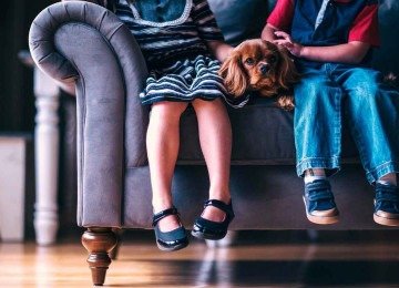  Expor as crianças a comportamentos e padrões estéticos que não são próprios para a idade delas pode trazer riscos ao desenvolvimento infantil -  (crédito: PIXBAY/REPRODUÇÃO)