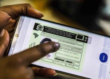 O Conselho Nacional de Trânsito (Contran) aprovou, nesta segunda-feira (1º/12), a resolução que muda o processo de obtenção da Carteira Nacional de Habilitação (CNH) -  (crédito: Reprodução/ Marcello Casal JrAgência Brasil)