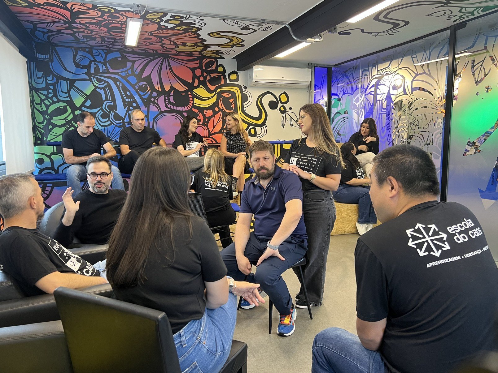 Escola do Caos lança relatório sobre tendências de RH - DINO