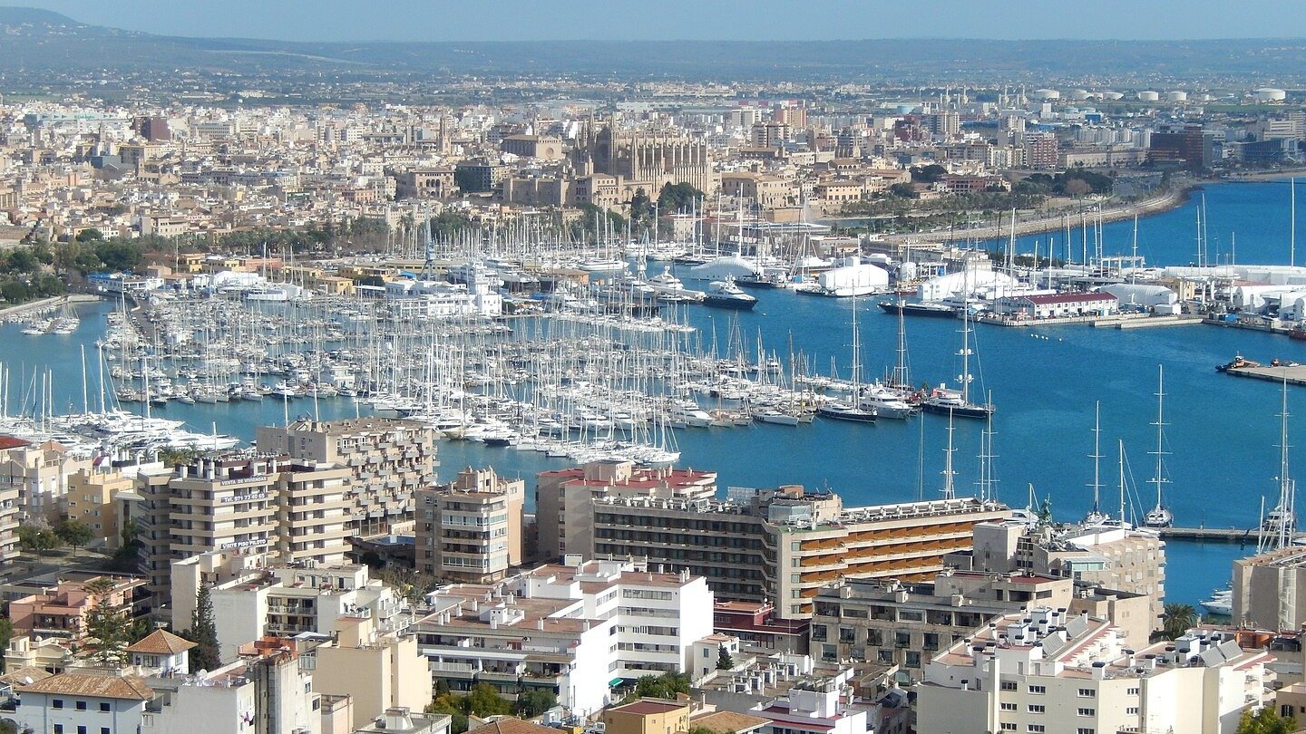 O que é o 'turismo excessivo' e como ele ameaça lugares como Mallorca - Ralf Roletschek 