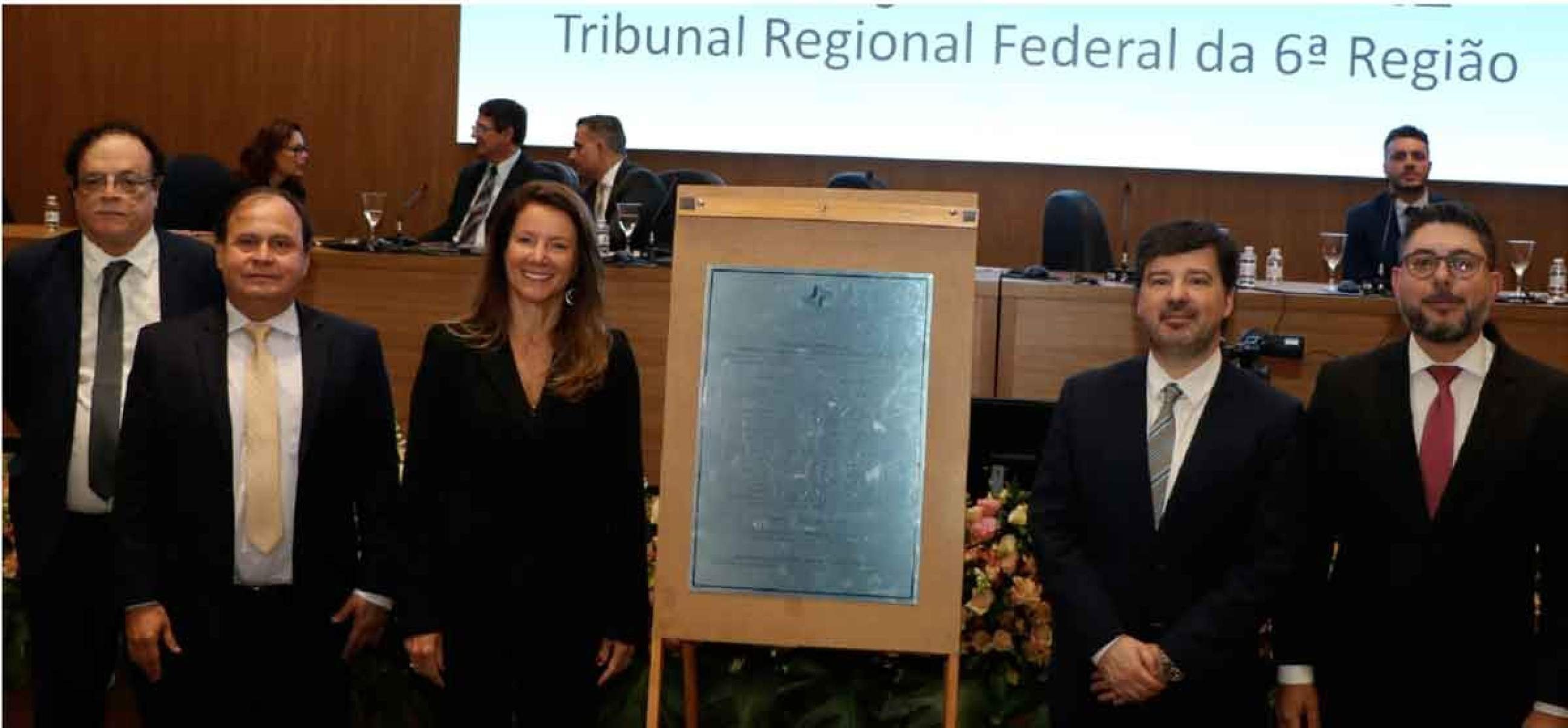 Desembargadores federais Rubens Rollo, Vallisney Oliveira, Luciana Pinheiro, Klaus Kuschel e Flávio Boson 