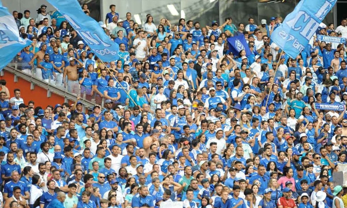 Torcida da Raposa aguarda o último presente de dezembro: o hepta da Copa do Brasil -  (crédito: Alexandre Guzanshe/EM/D.A. Press)