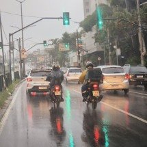 BH sob alerta de pancadas de chuva, raios e ventos fortes nesta terça - Jair Amaral/EM/D.A Press