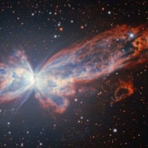 Telescópio registra nebulosa em forma de borboleta - NoirLab