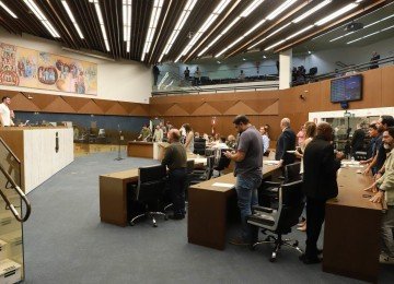 Sessão plenária da Câmara de BH durante a votação do Orçamento 2026, aprovado por unanimidade pelos vereadores -  (crédito: Denis Dias/CMBH)