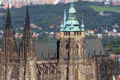Capital da República Tcheca, Praga é uma cidade excelente para quem está visitando a Europa e quer ver lugares repletos de simbolismo e história. Confira alguns dos principais pontos turísticos da região:  -  (crédito: MathKnight e Zach Evenor/Wikimedia Commons)
