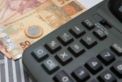 Mudança do TCU sobre prejuízo fiscal acende alerta em empresas endividadas -  (crédito: Platobr Economia)