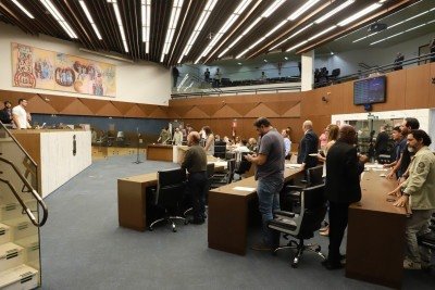 Sessão plenária da Câmara de BH durante a votação do Orçamento 2026, aprovado por unanimidade pelos vereadores -  (crédito: Denis Dias/CMBH)